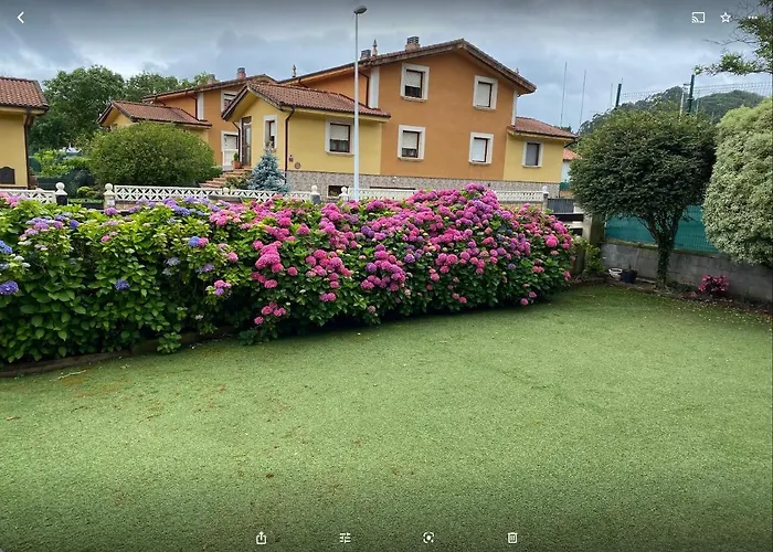 Bed and Breakfast Casa Santiago 3*